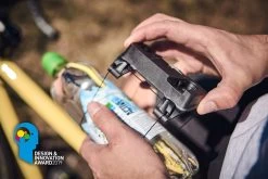 Fidlock TWIST Uni Connector Set + Bike Base - Schwarz 19 Fidlock TWIST Uni Connector Set + Bike Base - Schwarz -Fahrradwelt Verkauf 09622 fidlock TWIST uni connector outdoor 05