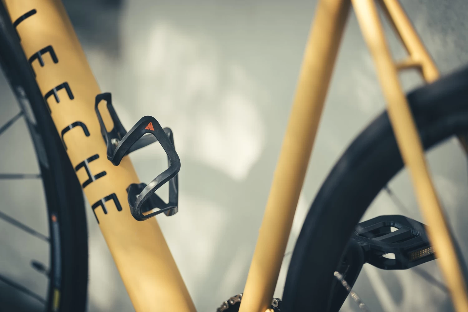 Aux Carbon Flaschenhalter 5 Aux Carbon Flaschenhalter – Bild 3