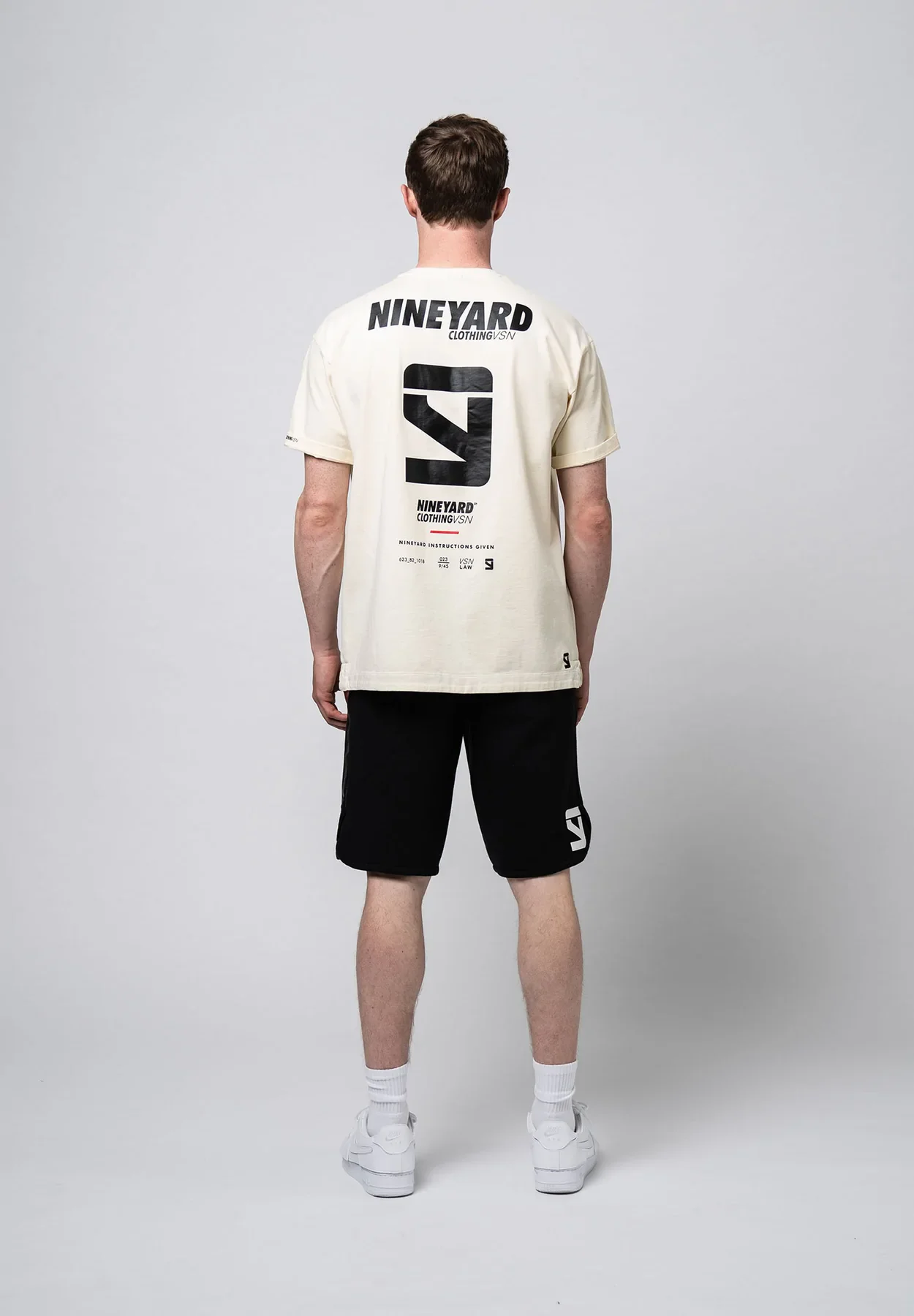 SIGNATURE Oversize Pocket T-Shirt - Pale Yellow 5 SIGNATURE Oversize Pocket T-Shirt - Pale Yellow – Bild 3